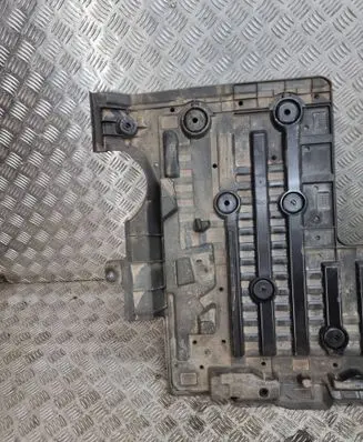 Nissan Ariya Center/middle under tray cover 748185MP0E