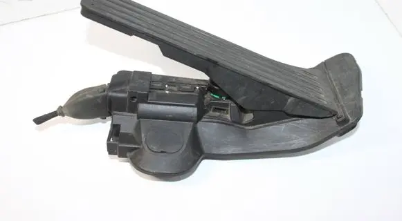 Skoda Superb B6 (3T) Accelerator throttle pedal 1K2723503M