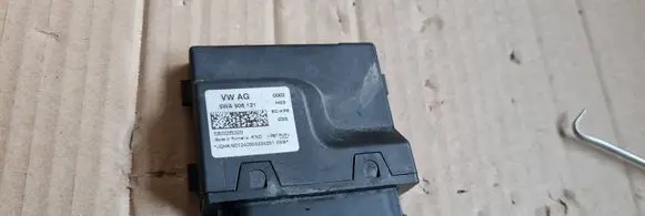Audi A3 8Y Fuel pump relay 5WA906121