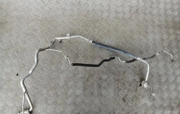 Suzuki Vitara (LY) Air conditioning (A/C) pipe/hose