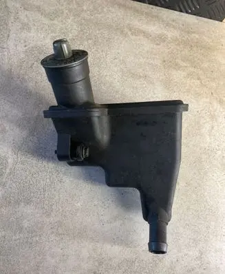 Volkswagen Phaeton Power steering fluid tank/reservoir 3D0422371E PA66GF30