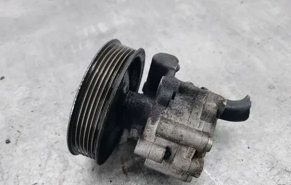 Alfa Romeo 159 Power steering pump 00505017300
