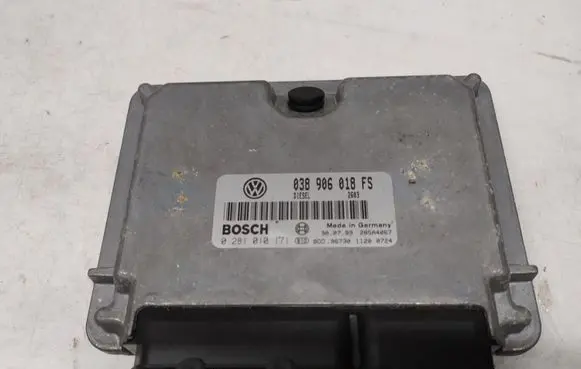 Volkswagen PASSAT B5 Engine control unit/module 038906018FS