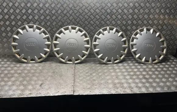 Audi A4 S4 B6 8E 8H R15 wheel hub/cap/trim 8D0601147