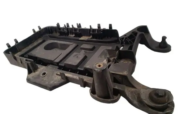 Volkswagen PASSAT B6 Battery tray 1K0915333H