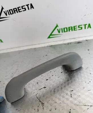 Opel Vivaro Front interior roof grab handle 8200000099 98193