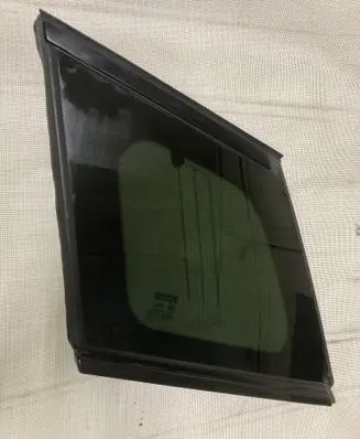 Land Rover Evoque I Rear side window