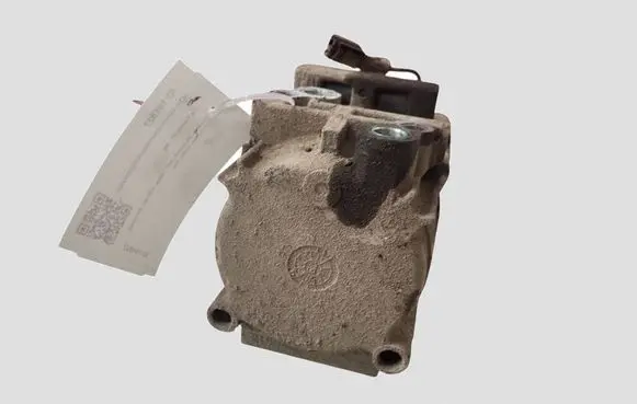 KIA Sorento Air conditioning (A/C) compressor (pump) 977013E350