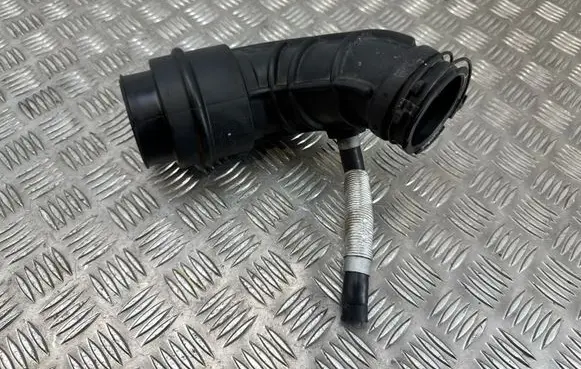 KIA Rio Air intake hose/pipe 28140H8400