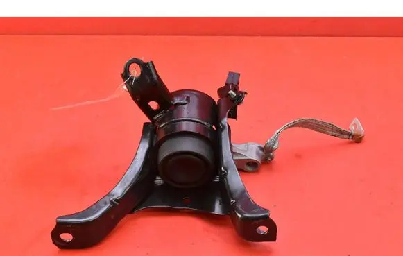 Toyota C-HR I Engine mount vacuum valve 