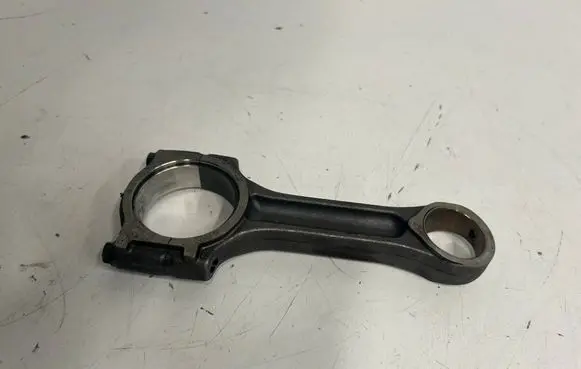 Nissan Qashqai Connecting rod/conrod 