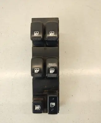 Hyundai Tucson JM Electric window control switch