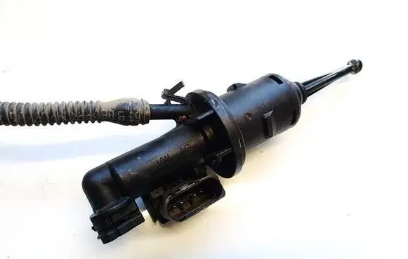 Skoda Octavia Mk2 (1Z) Clutch master cylinder 1K0721366M