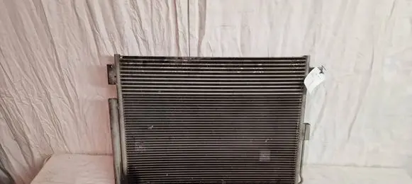 Jeep Grand Cherokee A/C cooling radiator (condenser)