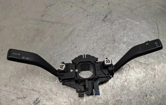 Volkswagen Golf V Wiper turn signal indicator stalk/switch 1K0953503E 1K0953519 1K0953513