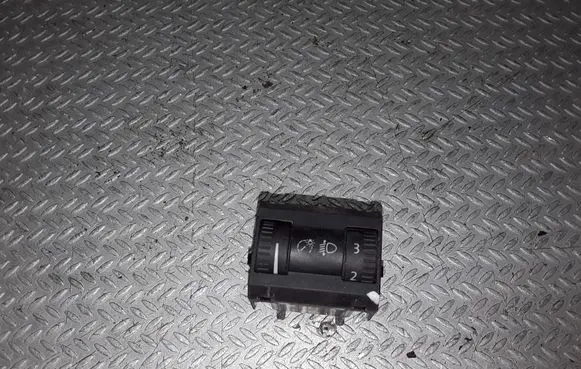 Skoda Octavia Mk2 (1Z) Headlight level height control switch 1Z0941333