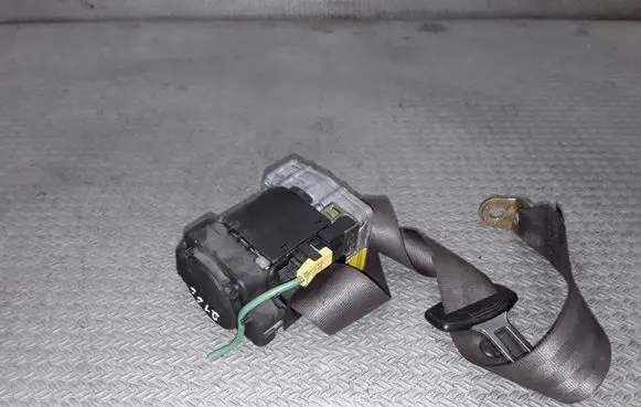Audi A6 S6 C5 4B Rear seatbelt 00067250C