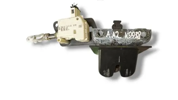 Audi A2 Tailgate/trunk/boot lock/catch/latch 4B9877505M