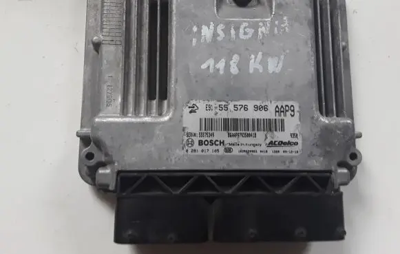 Opel Insignia A Engine control unit/module 55576906