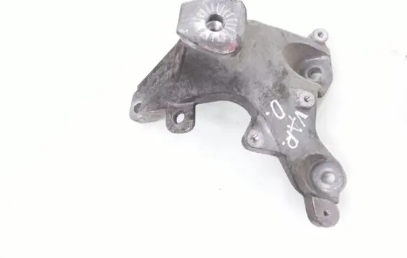 Audi A8 S8 D4 4H Engine mounting bracket 4H0199308AC
