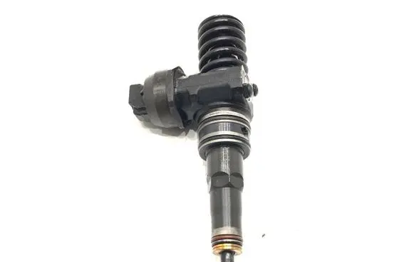 Fuel injector