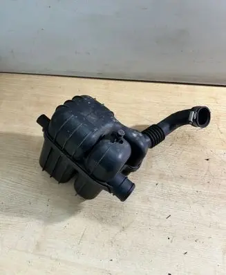 Alfa Romeo 159 Intake resonator 55193539