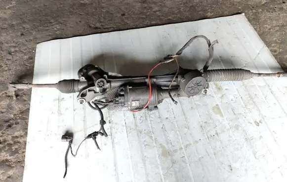 Volkswagen Golf VII Steering rack 5Q2423051AB 7817974340