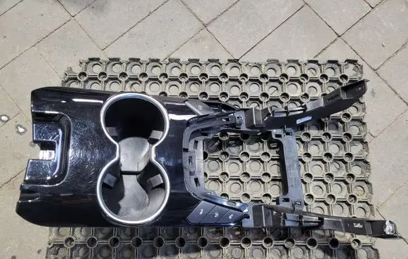Ford Mondeo MK V Cup holder front DS73F13560A