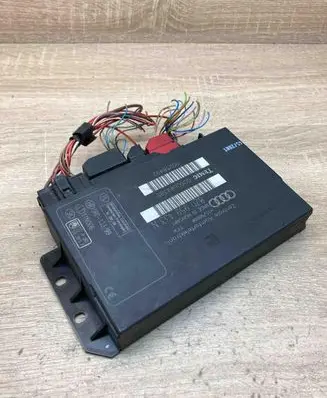 Audi A2 Comfort/convenience module 8Z0959433N