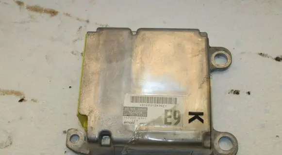 Toyota Prius (XW20) Airbag control unit/module 8917047390 0269510D5HF 1523006951