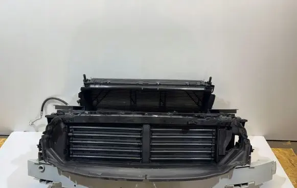 Volvo XC60 Radiator support slam panel 