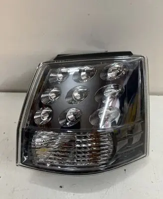 Mitsubishi Outlander Rear/tail lights 8330A380 22087920