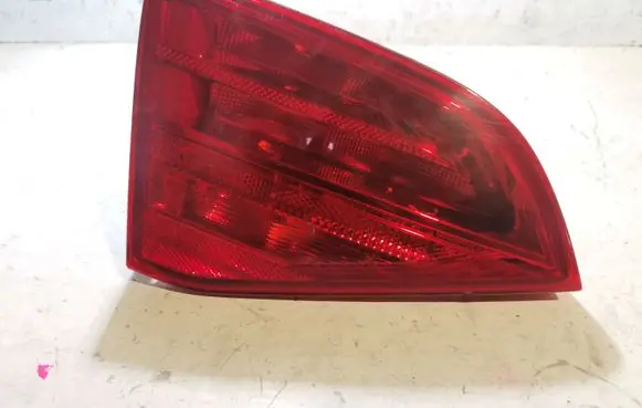 Audi A4 S4 B8 8K Tailgate rear/tail lights 8K9945093