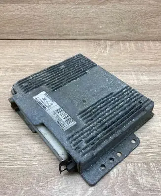 Renault Scenic I Engine control unit/module ECU 7700870794 S103750016A