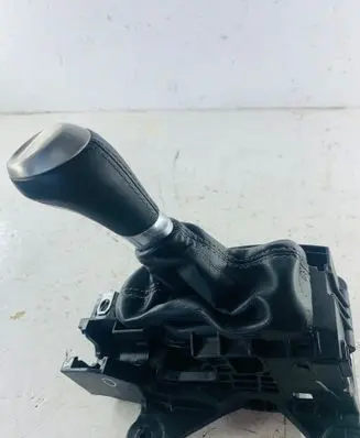 Chevrolet Camaro Gear shifter/selector 23325194 GMA1XX 03172016122004