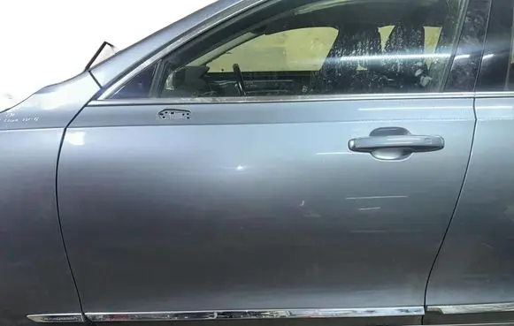 Volvo S90, V90 Front door L269