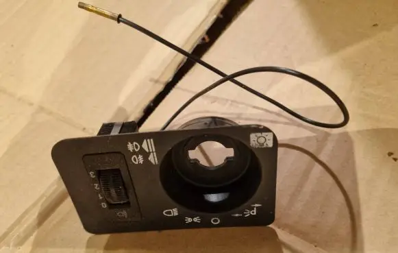 Mercedes-Benz E W124 Light switch 8005