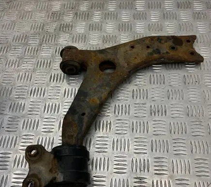 Volvo S40 Front lower control arm/wishbone