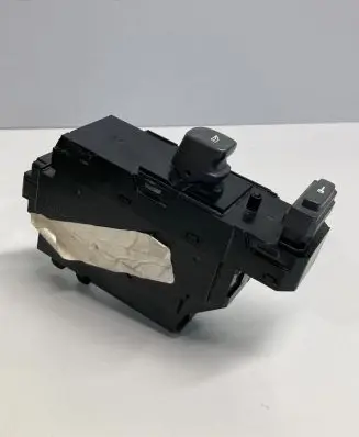 Volvo V70 Electric window control switch 30658117