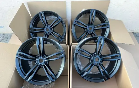 Ferrari GTC4 Lusso R20 alloy rim 