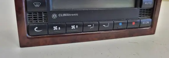 Volkswagen PASSAT B5.5 Climate control unit 3B1907044H 3463 62545