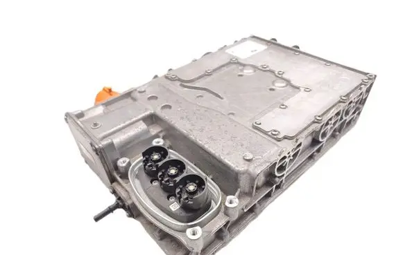 Jaguar I-Pace Voltage converter inverter J9D314G138AJ
