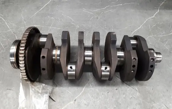 Audi 80 B1 Crankshaft 053105101