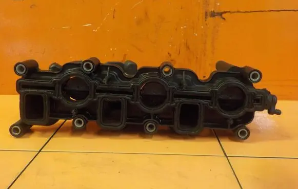 Audi Q7 4L Intake manifold 059129711BF SSACY