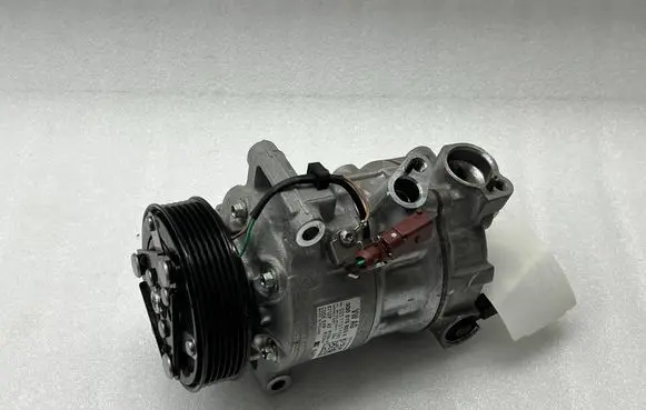 Skoda Kamiq Air conditioning (A/C) compressor (pump) 3Q0816803E