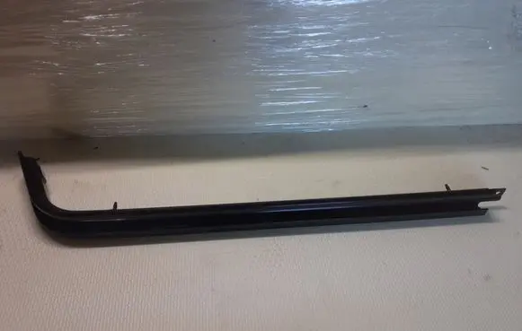Dacia Dokker Sliding door upper roller guide/hinge 777605097R