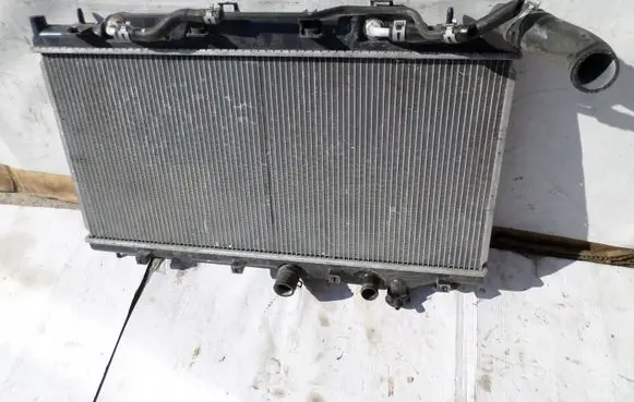 Subaru Forester SJ Coolant radiator