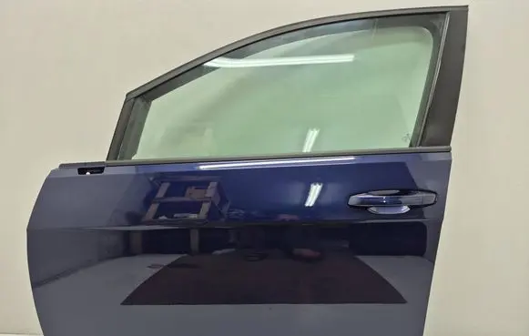 Volkswagen Golf VII Front door 