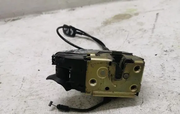 Renault Scenic II - Grand scenic II Front door lock
