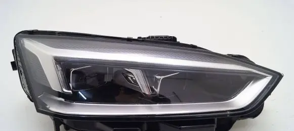 Audi A5 Headlight/headlamp
